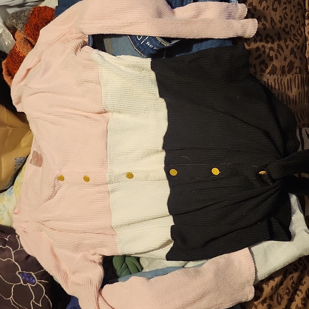 Light weight sweater
